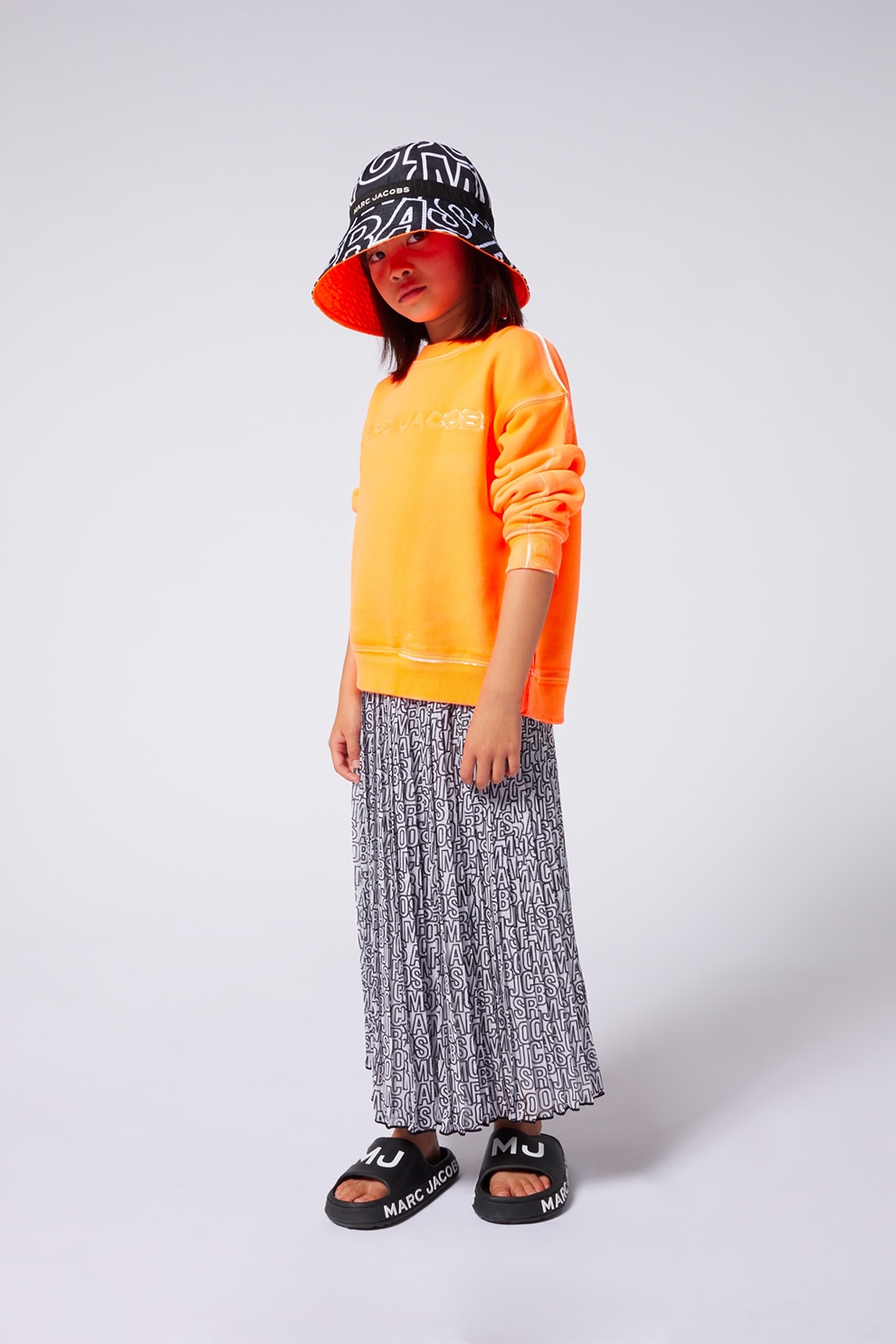 Marc Jacobs, Fusta plisata cu impriemeu text, Negru, Alb murdar, 162 CM