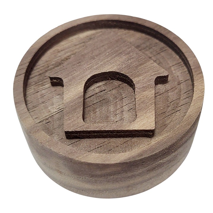 Пасивен дифузор за етерично масло, изработен от ясен, модел къща, размери 50 мм x 20 мм