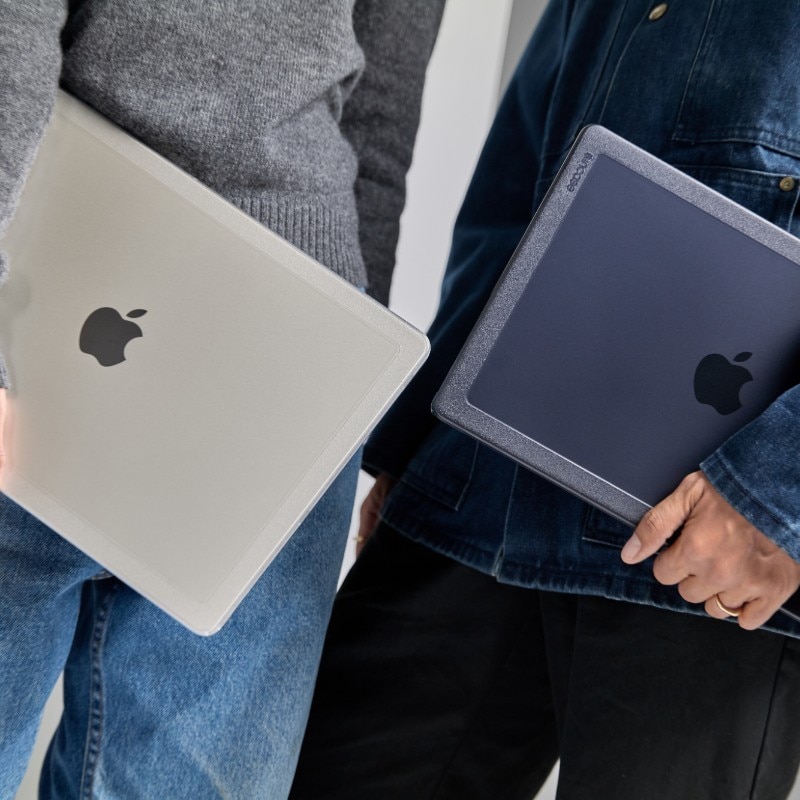 Husa protectoare Incase Edge pentru MacBook Air 13", material Makrolon, mat, neagra