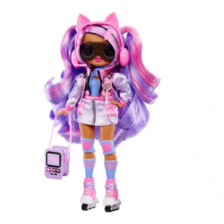 Papusa L.O.L. Surprise! Omg Fashion Doll S8 − Ace
