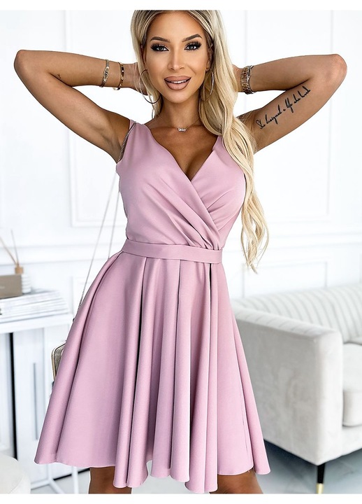 Асиметрична рокля Numoco, мръсно розово, с деколте и колан, еластична материя