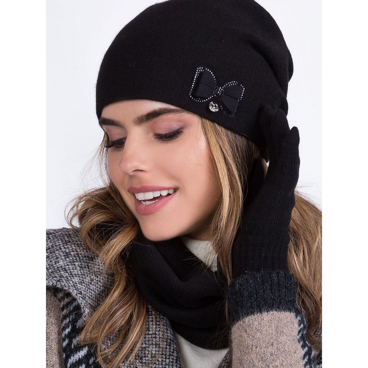 Дамска шапка, KaMeA, акрил, черна