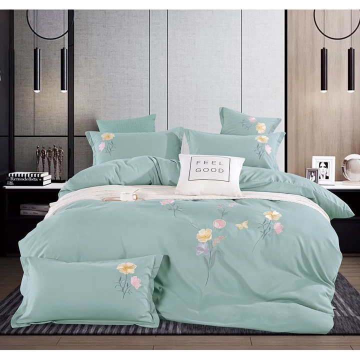 Set Lenjerie CHIRASO Eleganta din Bumbac Finet gros, cu broderie, pentru pat dublu, 4 piese, Cearceaf de pat cu elastic 180 x 200 cm, Cearceaf pilota 200 x 230 cm, 2 fete de perna 55 x 80 cm, verde prafuit