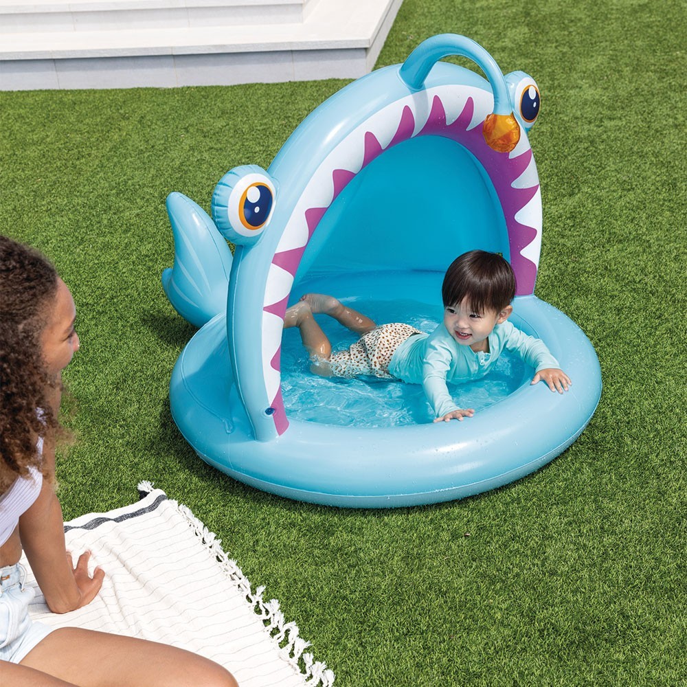 Intex Angler Fish Piscine gonflable pour enfants 127 x 102 x 86 cm avec pare-soleil, sol rembourré, motif poisson abyssal en 3D, capacité 45 l, pour enfants de 1 à 3 ans