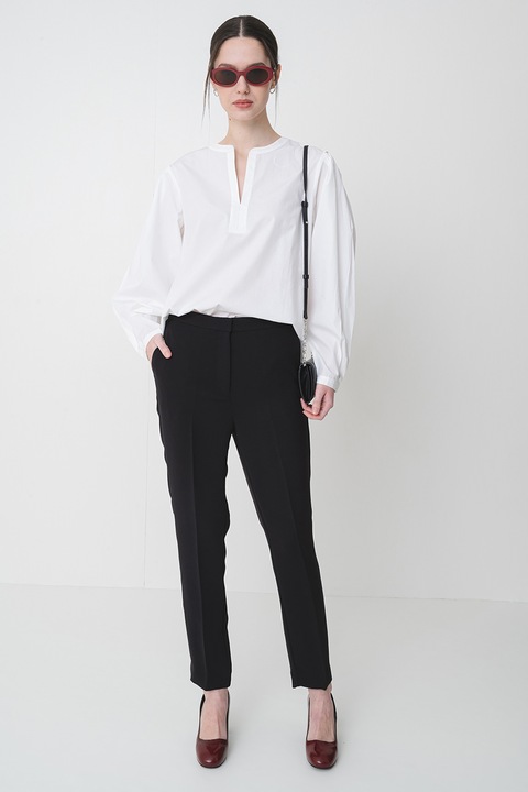 Tommy Hilfiger, Bluza de bumbac organic cu decolteu in V, Alb