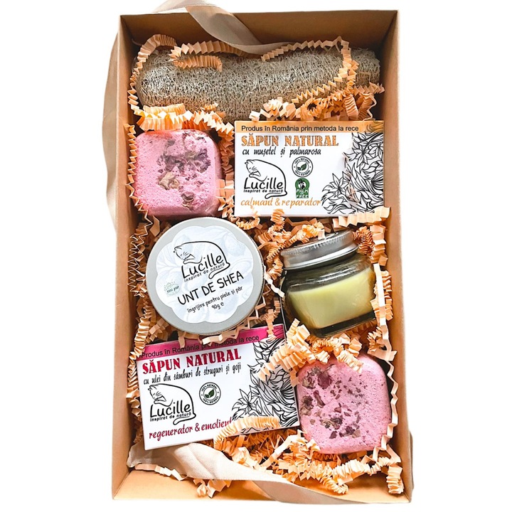 Комплект натурална козметика Lucille - Shower Power - с 2 ефервесцентни душ кубчета 2x70g, 2 натурални сапуна 2x90g, 1 пречистено масло от шеа 1x90g, 1 гъба от луфа 1x10g, 1 ароматна свещ 1x28g