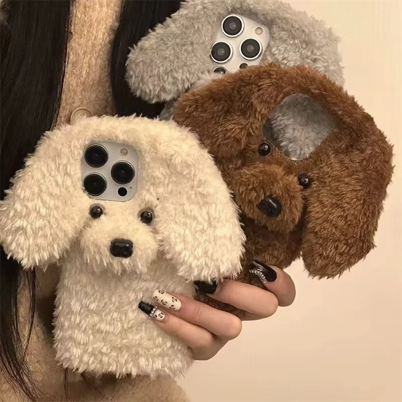 Husa de protectia pentru IPHONE 13, Material textil pufos/plush, Teddy, Puffy, Caine pufos, Maro, Modern