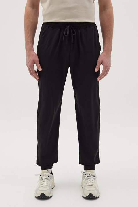 OVS, UV-védelmet adó jogger nadrág, Fekete