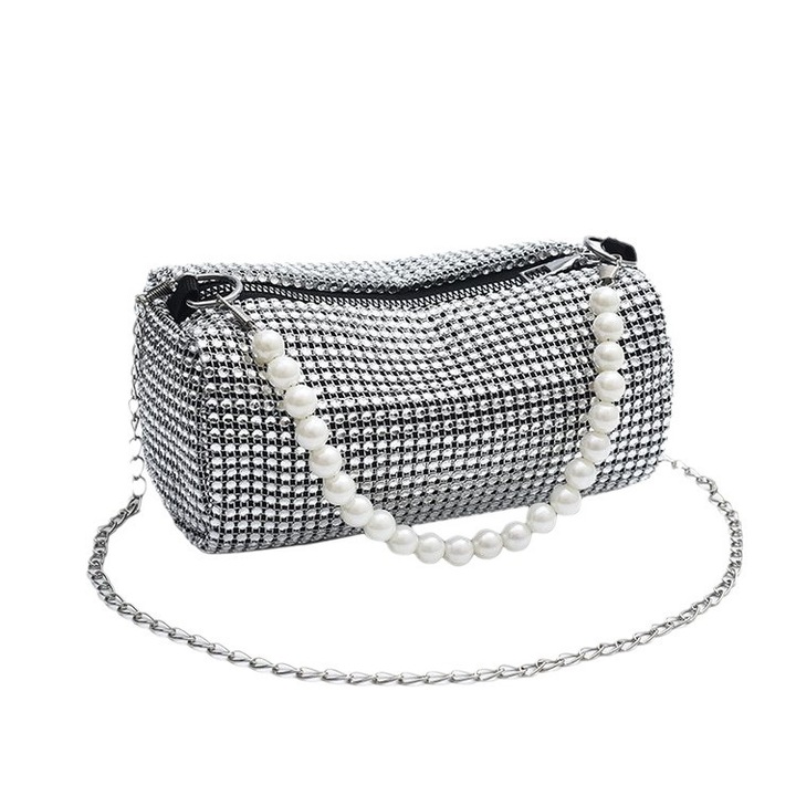 Geanta de umar argintie LOILERIE, 19x9x9cm, material poliester, stil clasic si trendy, un compartiment principal.