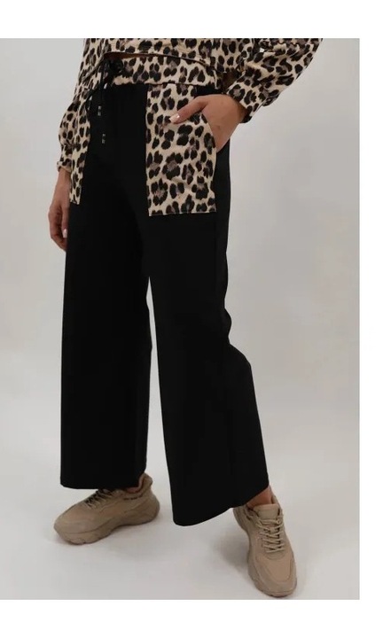 Sportnadrág derékrészén elasztikus zsebekkel, Fekete, One Size