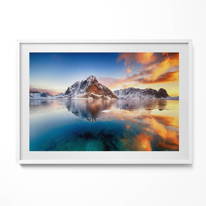 Tablou Inramat, Wallfluent, Primaria Marienplatz din München, Rama alba, 100x70 cm, 010330010130100280333