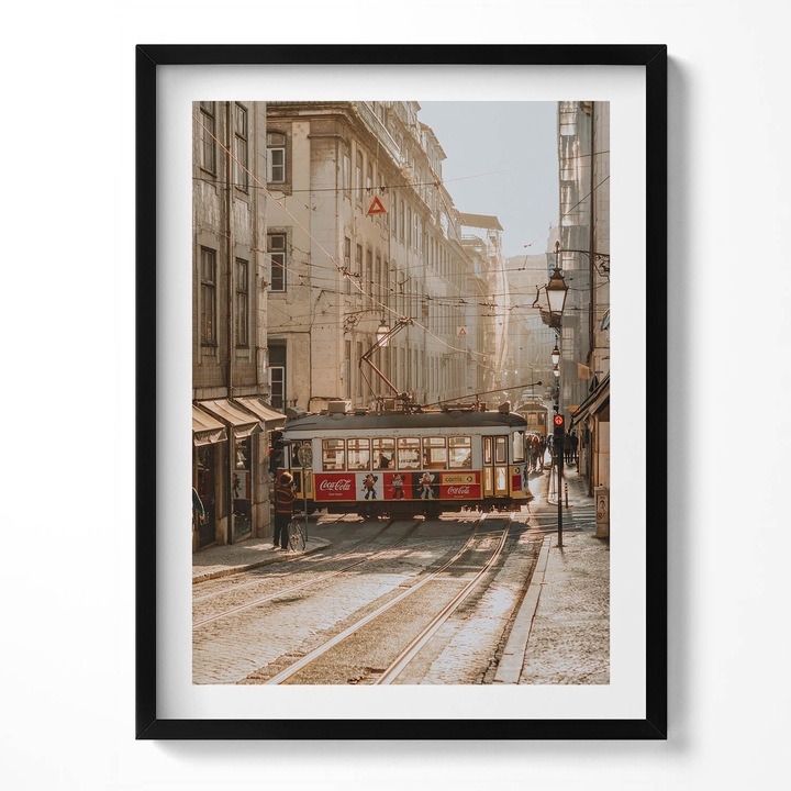 Tablou Inramat, Wallfluent, Vedere spre Lisabona si tramvai, Rama negru, 60x80 cm, 010330010090200280253
