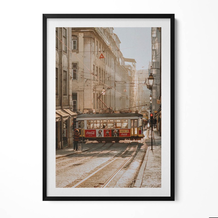 Tablou Inramat, Wallfluent, Vedere spre Lisabona si tramvai, Rama negru, 70x100 cm, 010330010150200280253