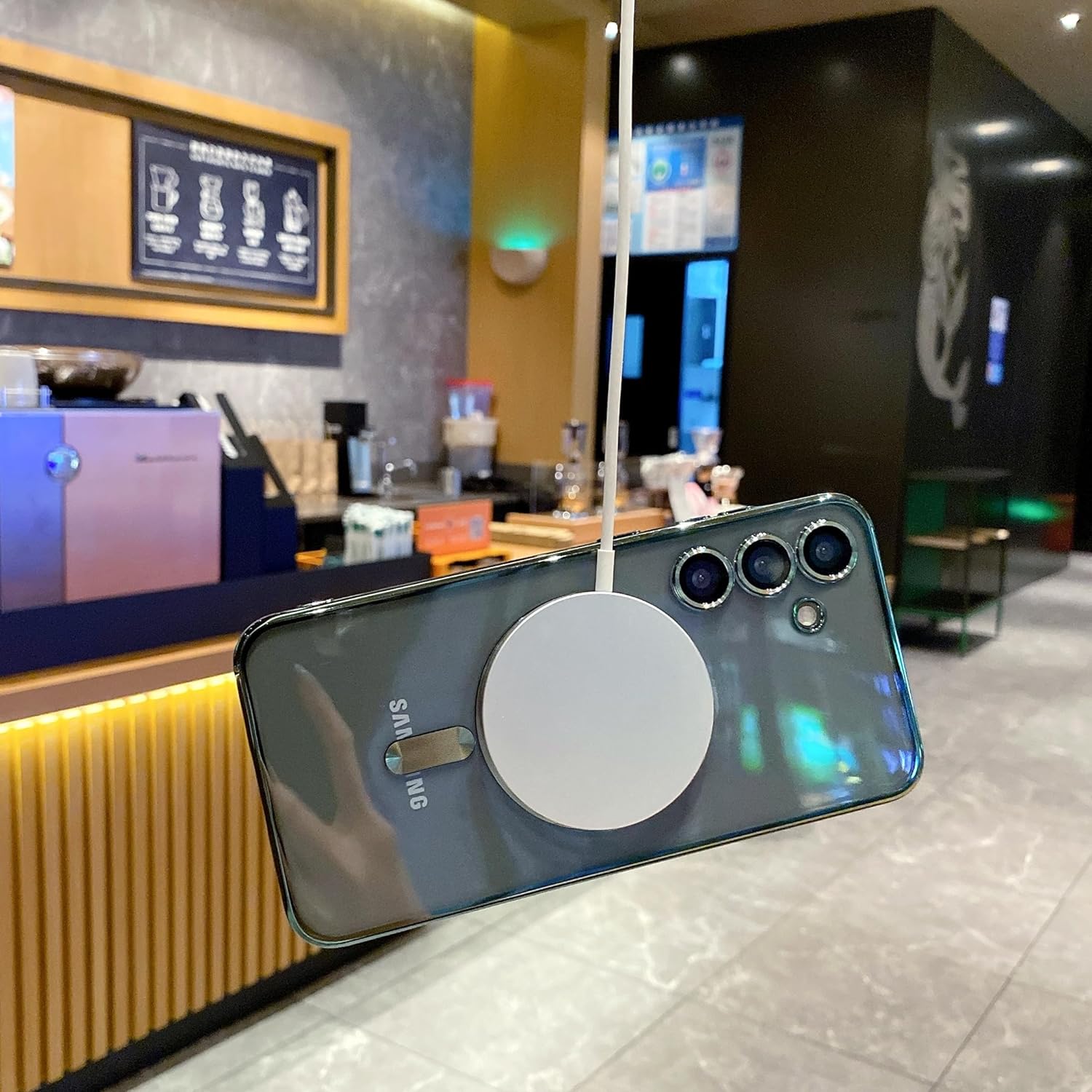 Husa din silicon Ultra-Soft cu margini metalizate, Luxury Magsafe, compatibila cu Samsung S24 / Verde