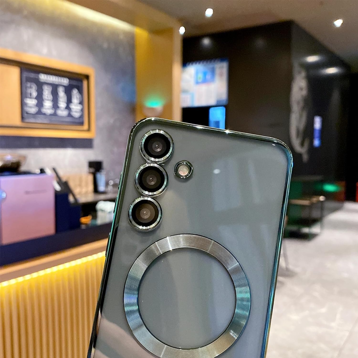 Husa din silicon Ultra-Soft cu margini metalizate, Luxury Magsafe, compatibila cu Samsung S24 / Verde