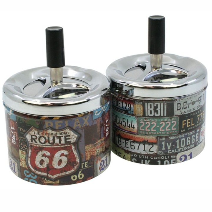 Szélálló fém hamutartó fedéllel 9*7cm USA Antik