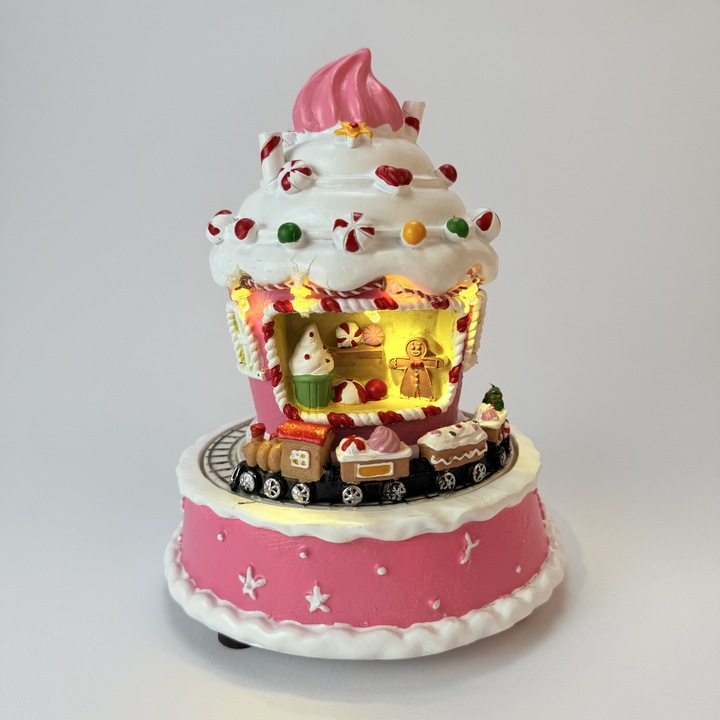 Интерактивна фигура "Cookie house #2"