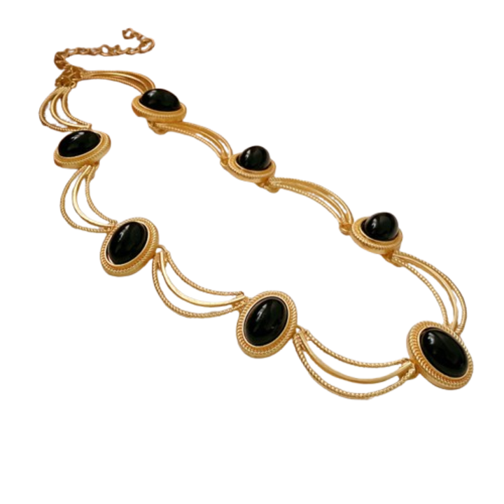 Colier vintage elegant din piatra neagra si lant de aur, design de mestesug atemporal pentru femei, Moon Phase - Auriu & Negru