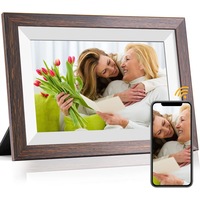 Rama foto digitala WiFi de 10, 1 inchi Ecran tactil de lemn IPS HD 1280x800, rama foto electronica inteligenta cu stocare de 32 GB, rotire automata, partajare instantanee de fotografii/video prin aplicatia Frameo de oriunde Lemn maro