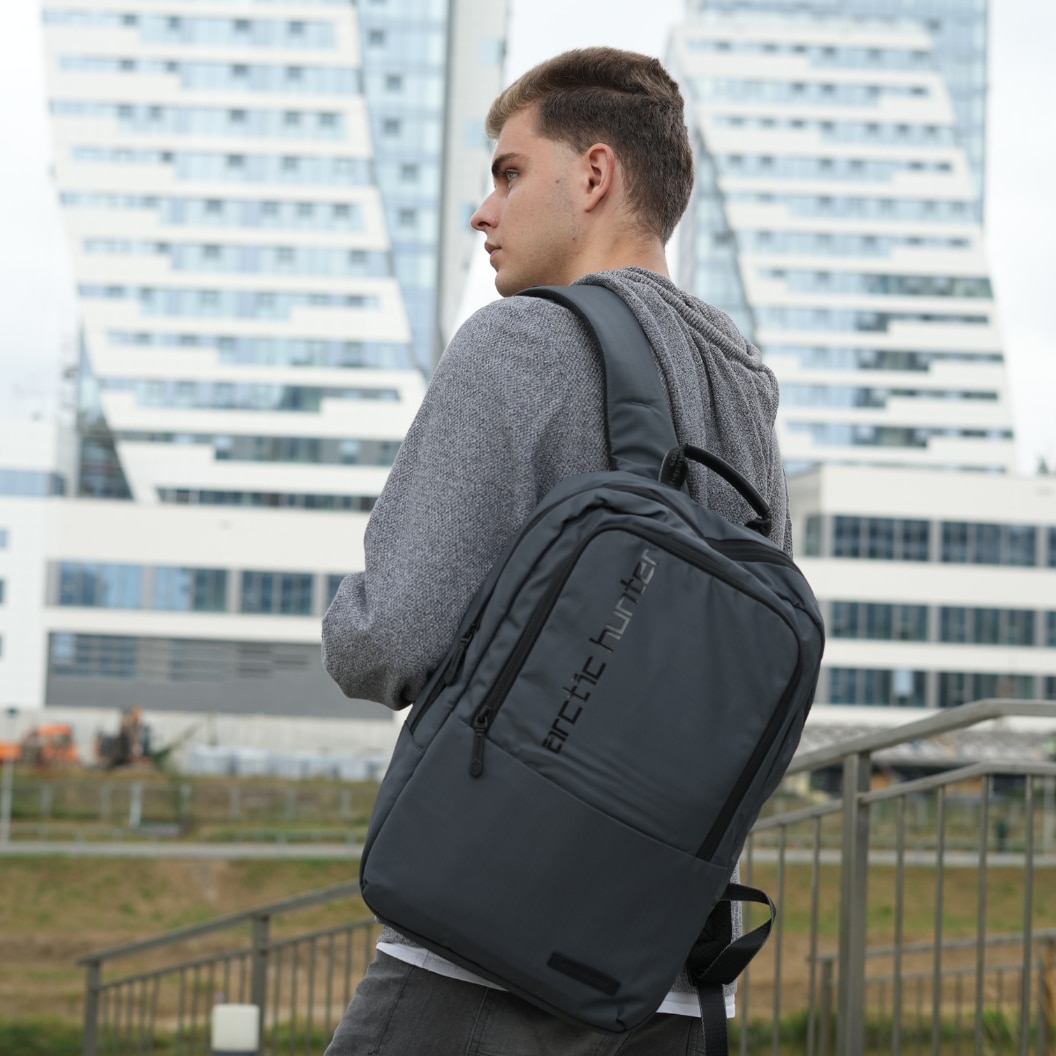 Rucsac de afaceri cu loc pentru laptop de 15.6" Arctic Hunter B00529 gri