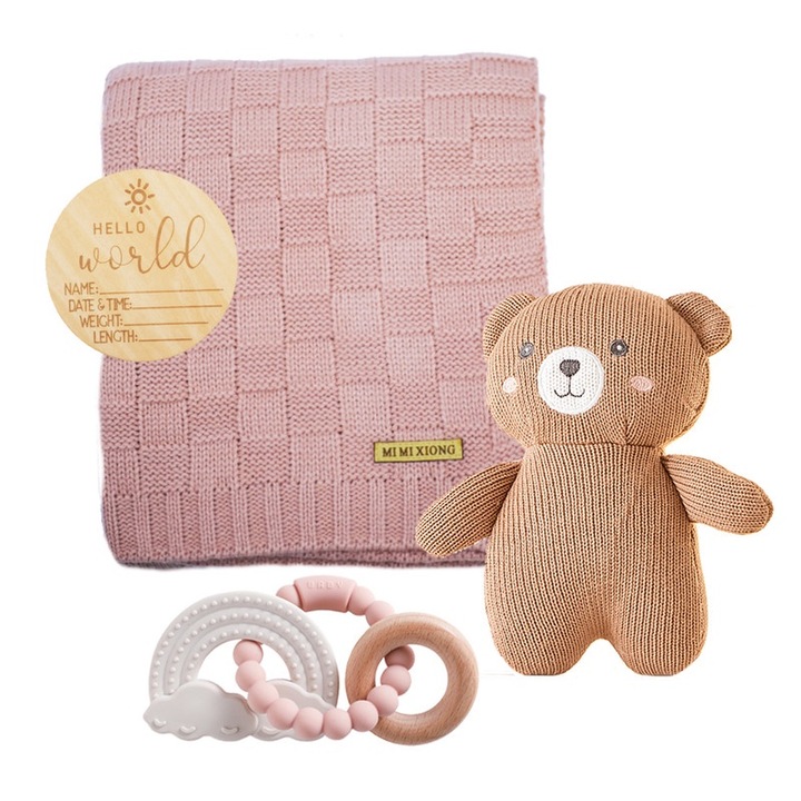 Set cadou patura si jucarie pentru dentitie, roz, 100cm x 80cm