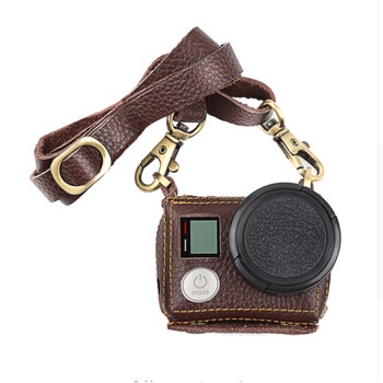 Husa de protectie din piele GP392 pentru GoPro Hero 4 3+ cu filtru UV si curea Husa de protectie din piele GP392 pentru GoPro Hero 4 3+ cu filtru UV si curea
