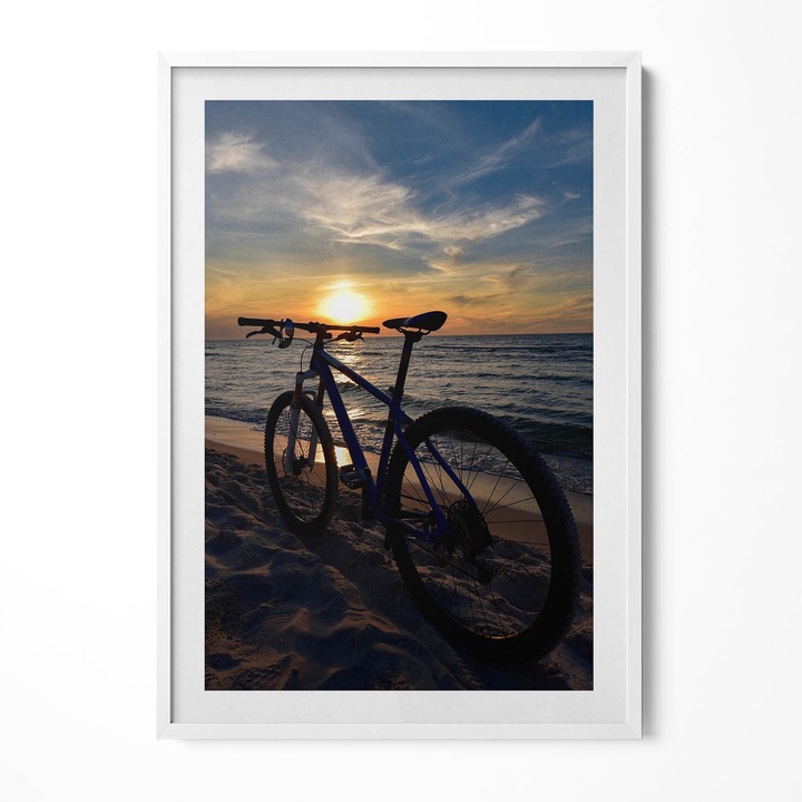 Tablou Inramat, Wallfluent, Bicicleta Marea Baltica, Rama alba, 70x100 cm, 010330010150100280280