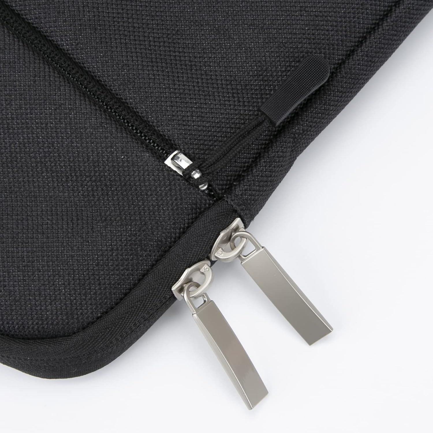 Husa laptop, NAXSIR, 1 Buzunar extern, Fermoar dublu, Impermeabila, Rezistent la zgarieturi, Rezistenta la socuri, Tesatura din nailon, 15 inch, 39 x 27 x 3 cm, Negru