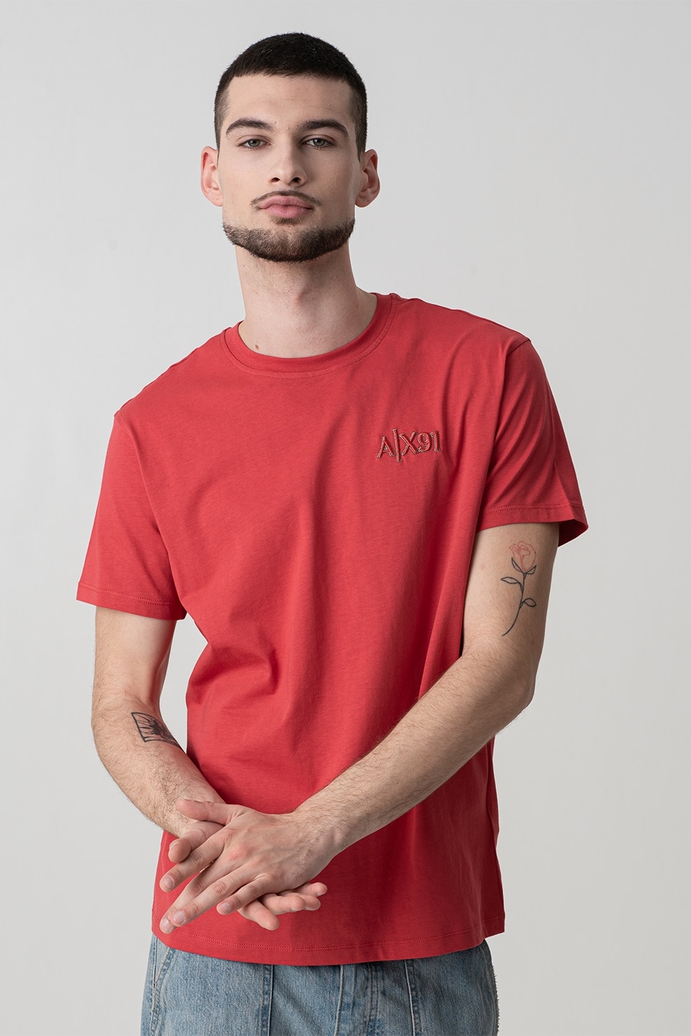 ARMANI EXCHANGE, Tricou cu decolteu la baza gatului si logo, Rosu stins, XL