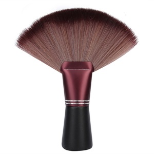 Accesorii tuns si vopsit