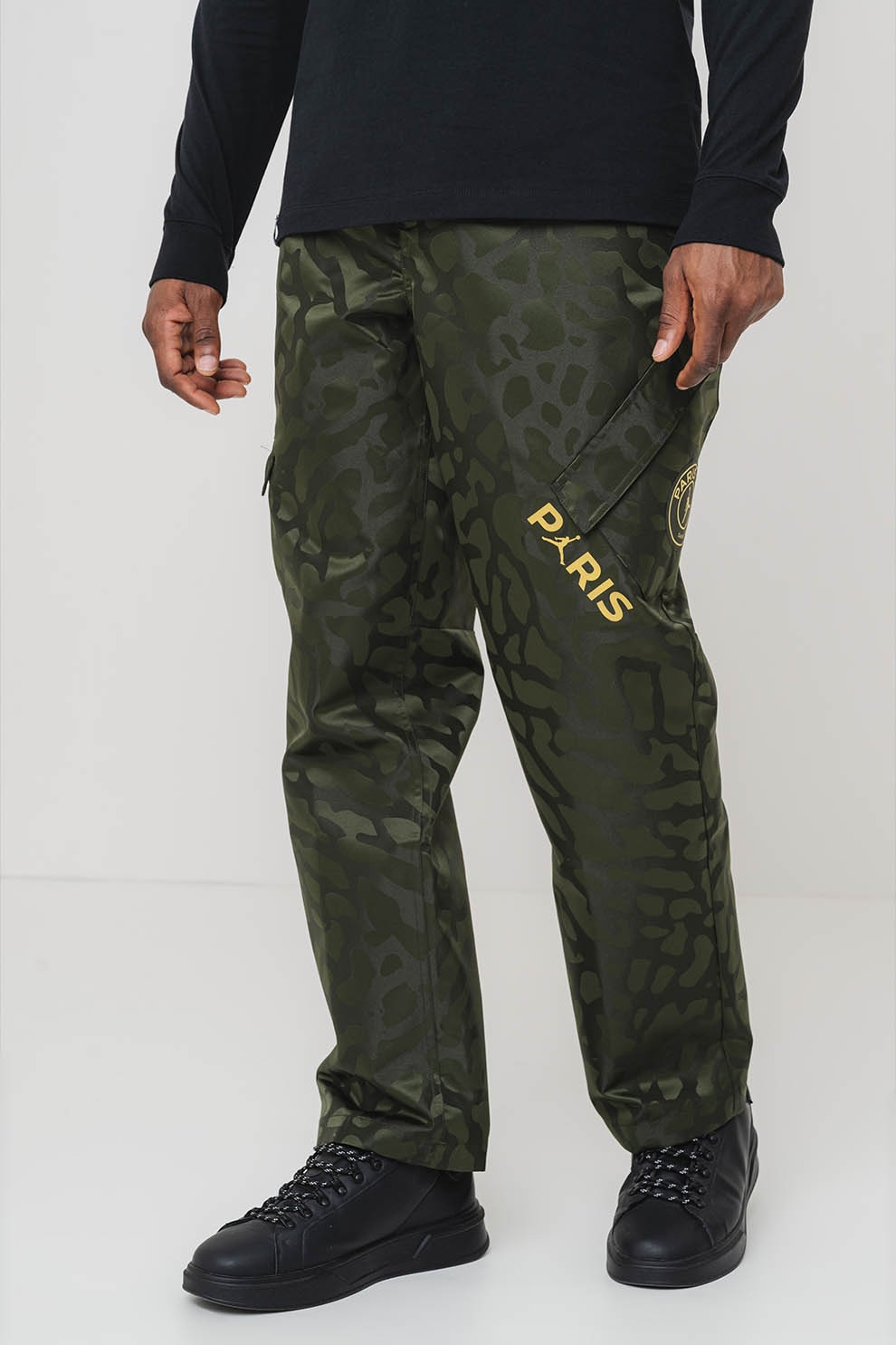 Nike, Pantaloni cu model si talie elastica, Galben pal, verde militar prafuit, Verde marin, L
