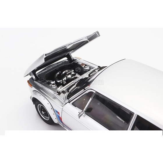 Macheta BMW 2002 Turbo argintiu - 1/18 Kyosho - eMAG.ro