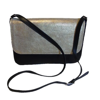 Poseta din piele naturala Tonia Black & Golden Snake Poseta din piele naturala Tonia Black & Golden Snake