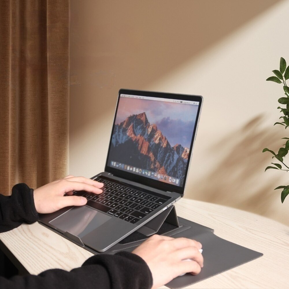 Husa laptop 13.3-14 inch, gri, din piele PU impermeabila, cu suport ajustabil si pad pentru mouse
