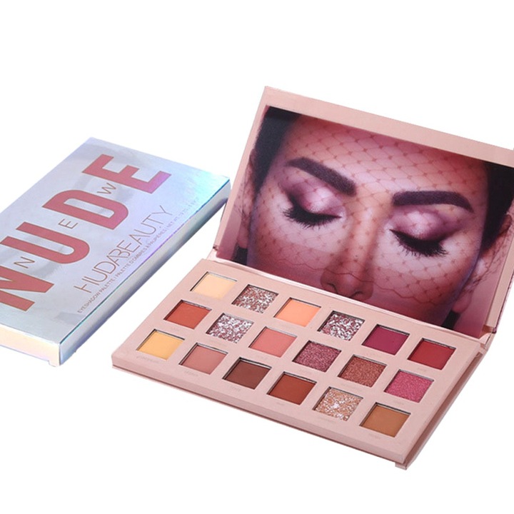 Szemhéjfesték 18 matt és csillogó színben, finom textúrával