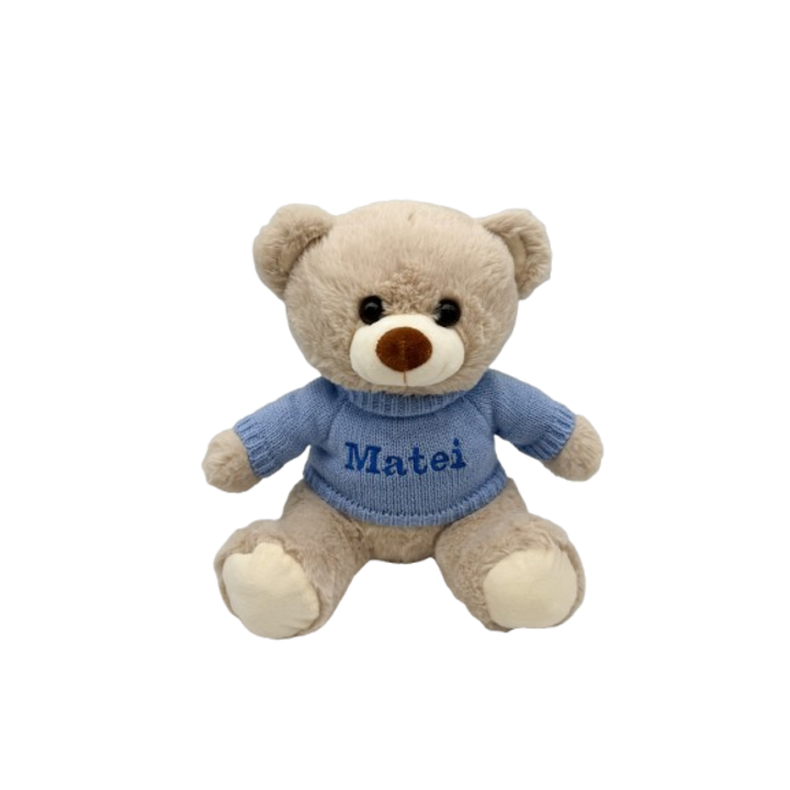 Urs de plus personalizat prin brodare cu nume, MATEI