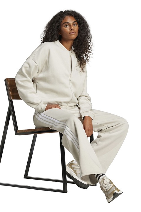 adidas Sportswear, Bluza de trening cu fermoar si guler basebal, Alb fildes