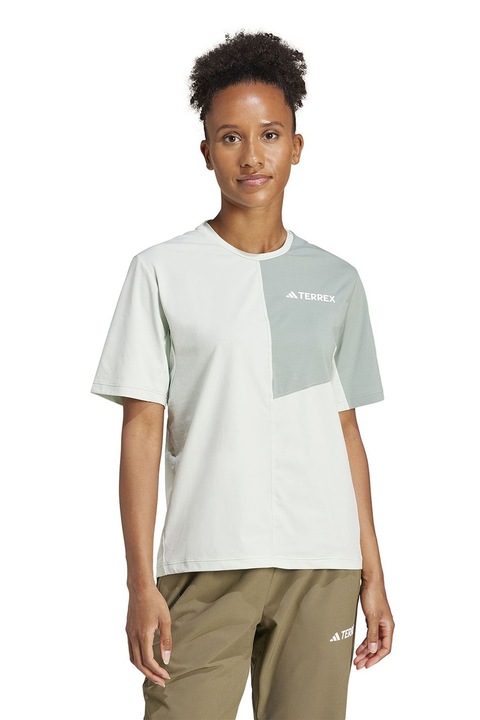 adidas Performance, Tricou cu logo pe piept, pentru drumetii, Alb/Gri cenusiu