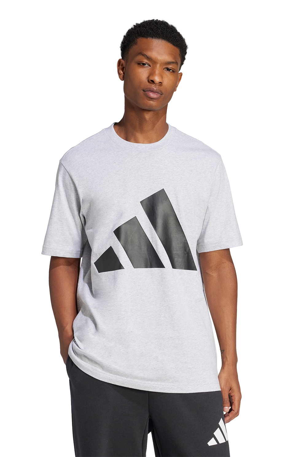 adidas Sportswear, Tricou cu decolteu la baza gatului si imprimeu logo, Negru, Alb murdar, M