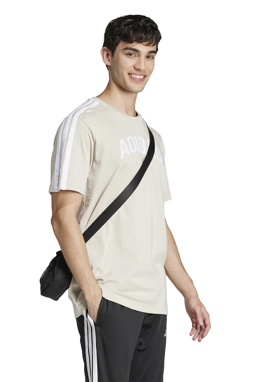 adidas Sportswear, Tricou regular fit cu imprimeu logo Collegiate, Alb, Maro nisip, S