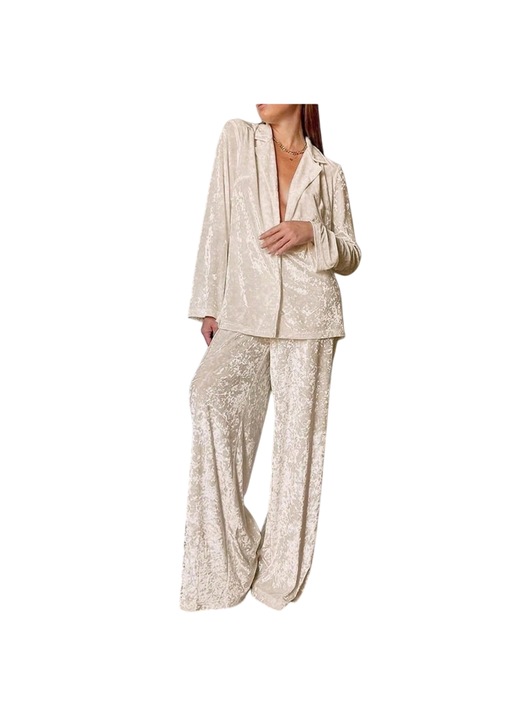 Set pijamale din material catifelat