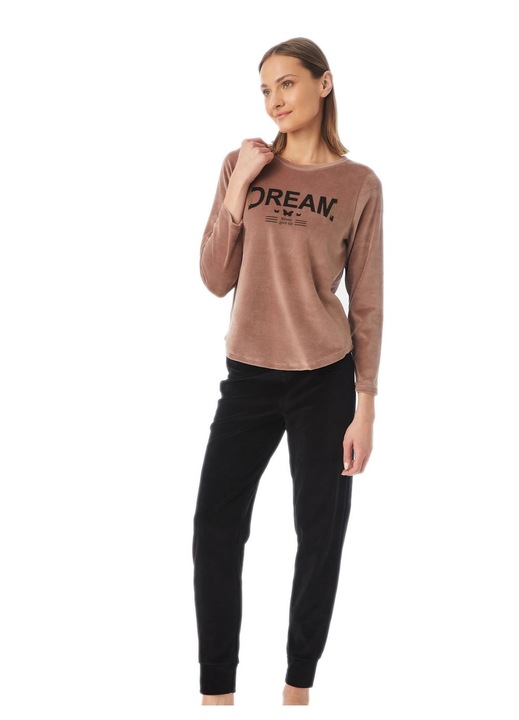 Pijamale dama Minerva, catifea moale, design serigrafic, confortabil, multicolor