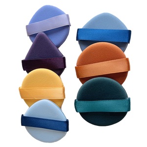 Aplicatoare si pensule machiaj