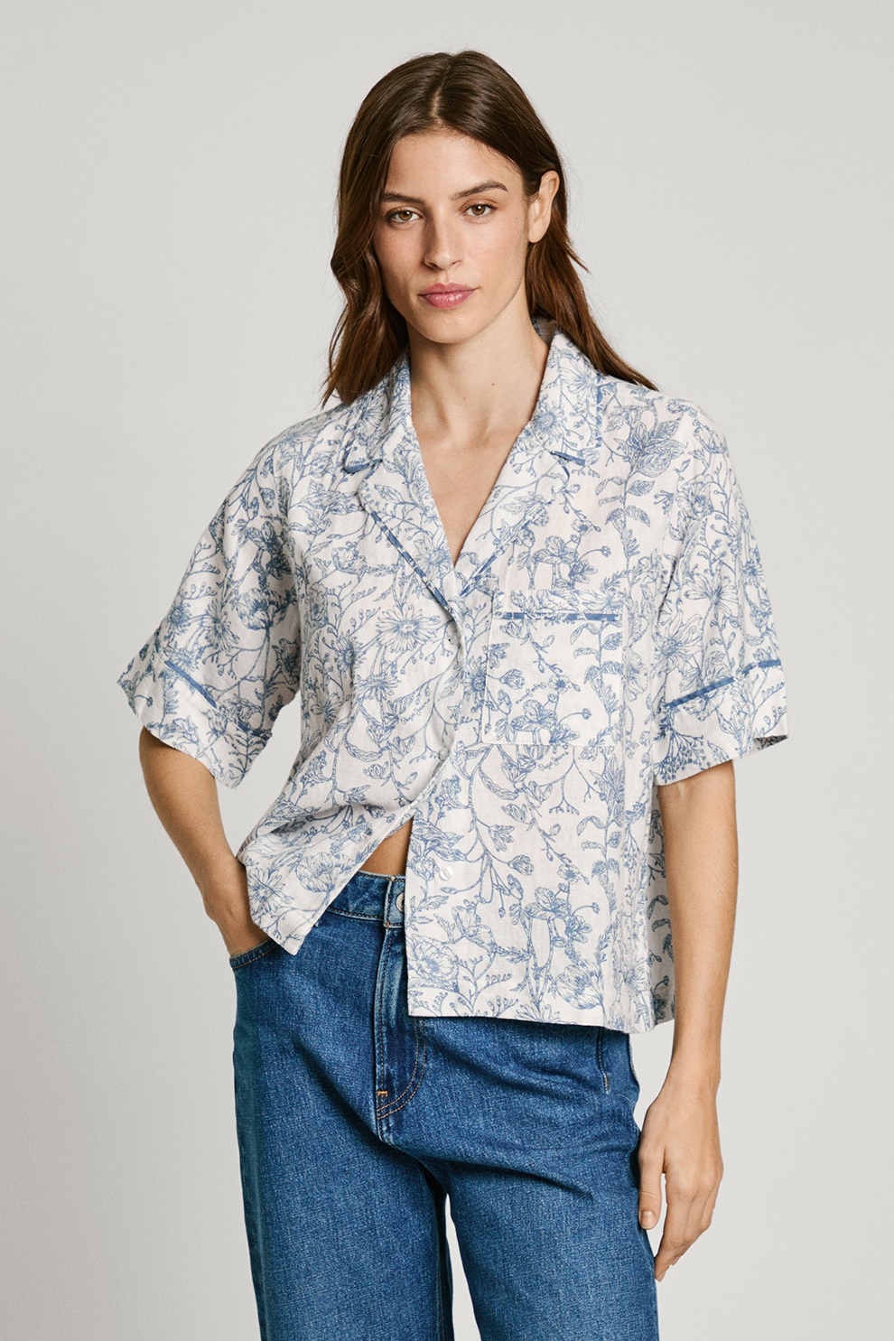 Pepe Jeans London, Camasa cu buzunar pe piept, Alb, Albastru inchis, S