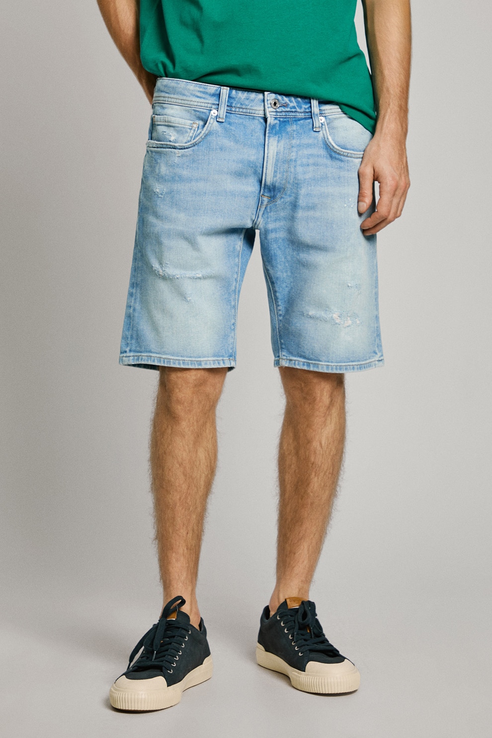 Pepe Jeans London, Bermude relaxed fit din denim cu aspect deeteriorat, Albastru pastel, 34