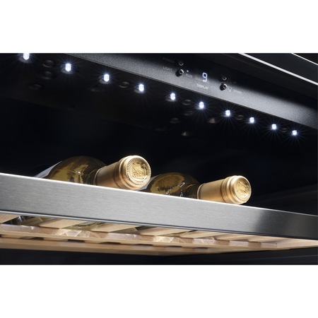 Vitrina de vinuri incorporabila Electrolux ERW1573AOA, 138 l, Capacitate 46 sticle, Clasa G, H 82 cm