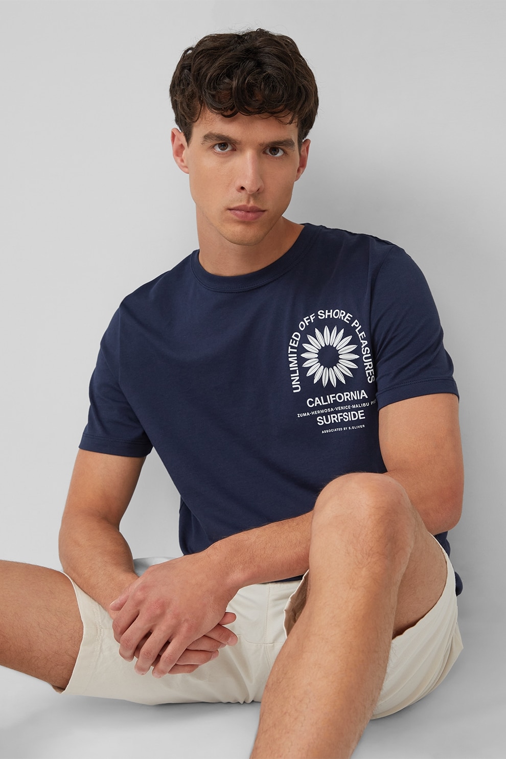 s.Oliver, Tricou cu decolteu la baza gatului si imprimeu text, Bleumarin, M