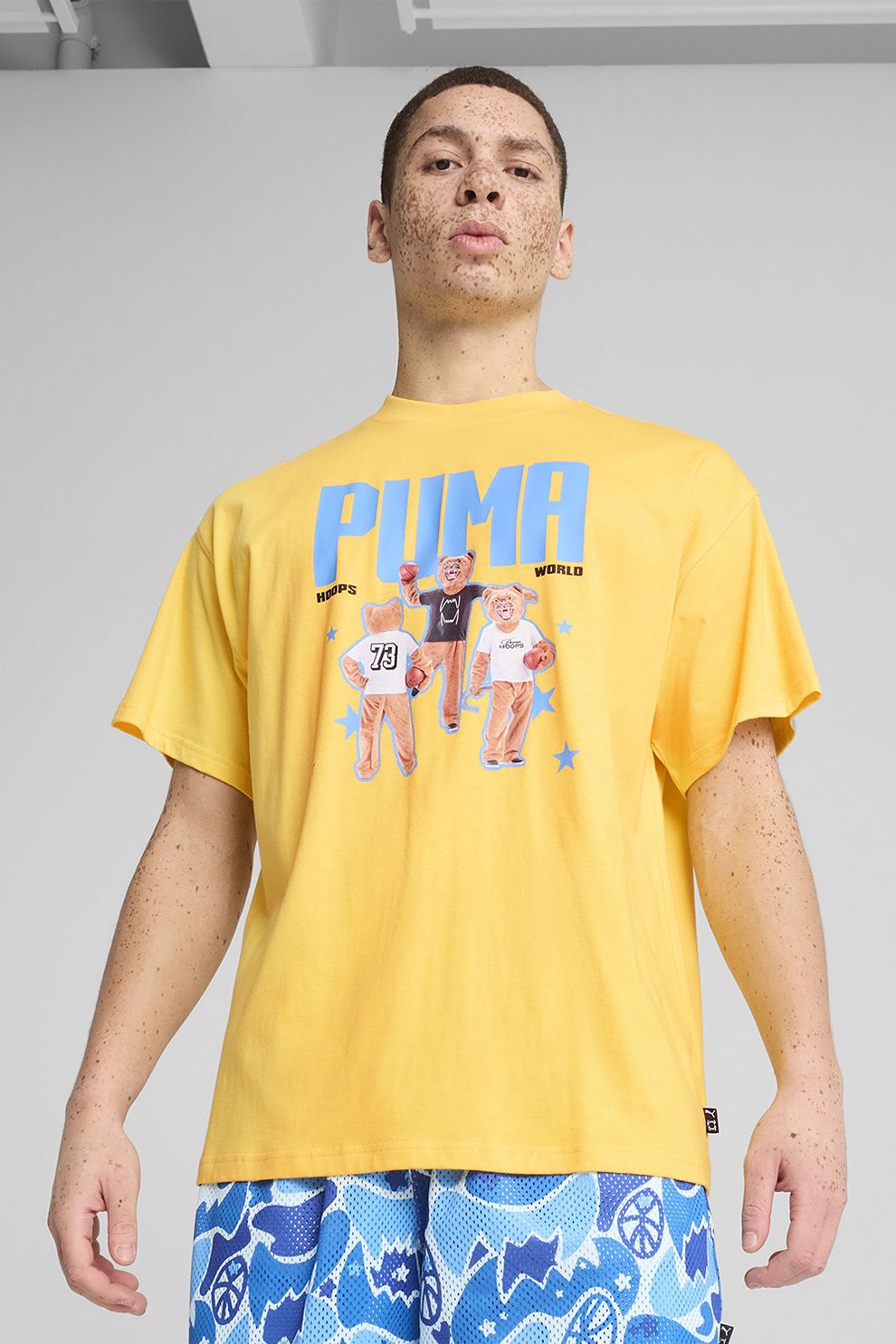 Puma, Tricou cu decolteu la baza gatului si imprimeu, Galben sofran, Albastru deschis, XL