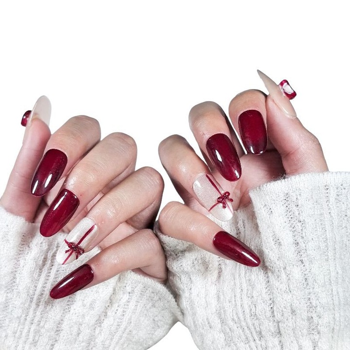 Set 10 Unghii False Presate | Fake Nails Artificiale Acrilice | Design Coffin/Balerina Marime S | Rezistente la Apa & Reutilizabile | Rosu Vin/Alb pentru Craciun/Nunta