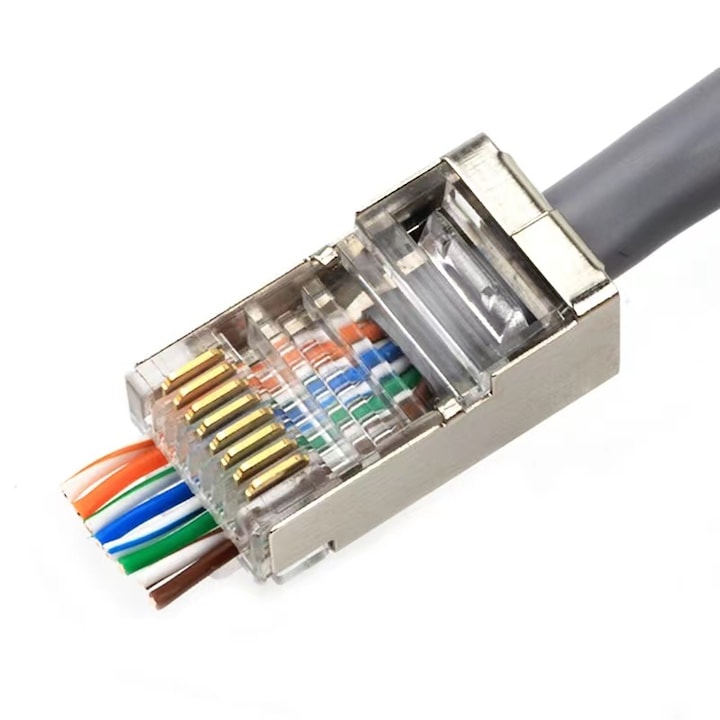 RJ45 UTP/FTP cat6E екраниран PASS THROUGH щепсел, PVC корпус, 8 пина 8P8C
